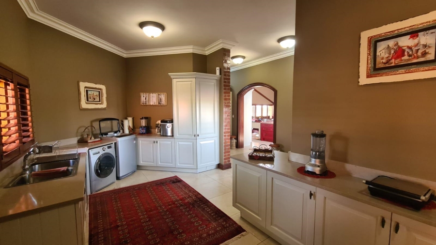 4 Bedroom Property for Sale in Oranjeville Free State